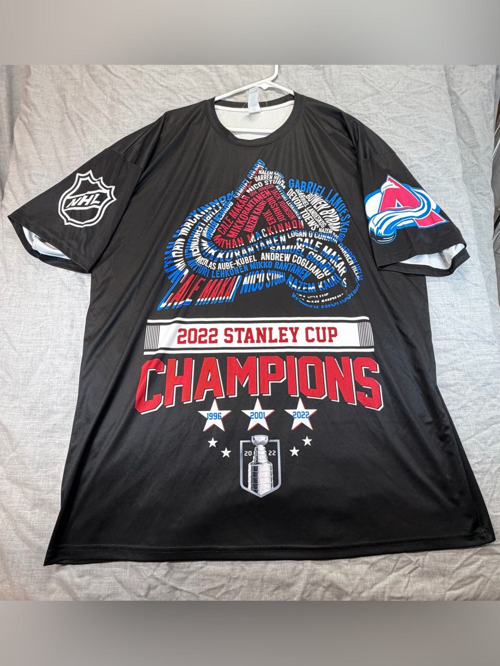 one clothing Black Colorado Avalanche 2022 Stanley Cup Champions Tee